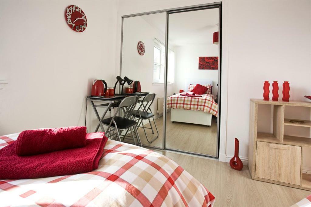 Gala Rooms Homestay - Free Parking EDI Exterior photo