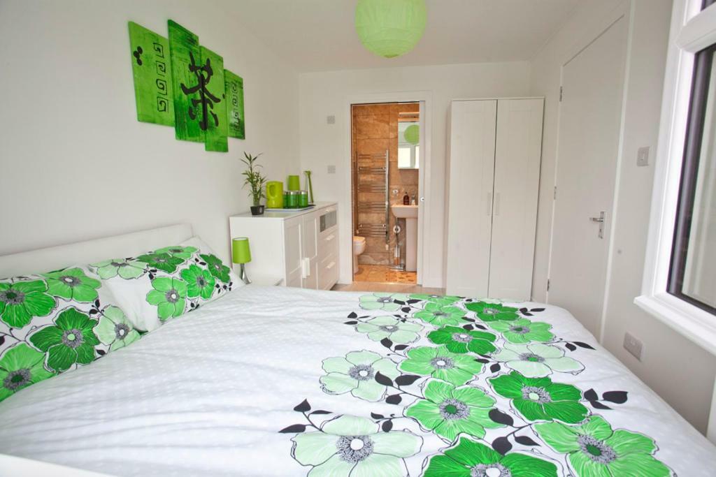 Gala Rooms Homestay - Free Parking EDI Exterior photo